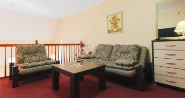 Three-room suite