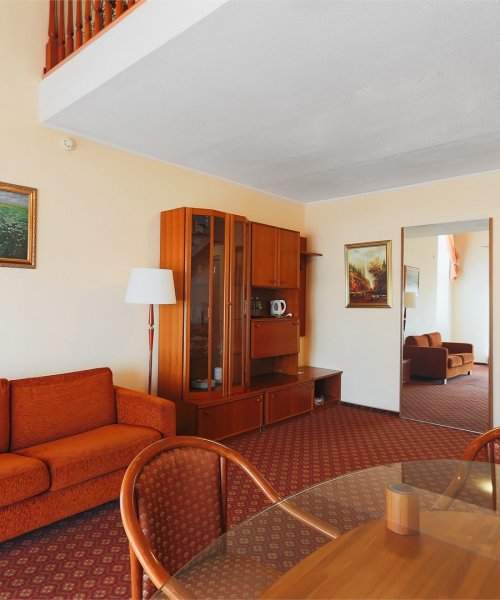 Three-room suite