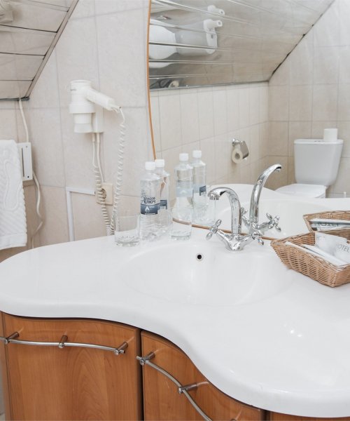 Three-room suite